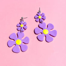 Load image into Gallery viewer, Millie Retro Flower Dangle Earrings
