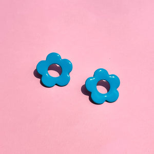 Daisy Peekaboo Studs