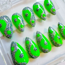 Load image into Gallery viewer, Brat Green Yin Yang Psychedelic Press-On Nail Kit
