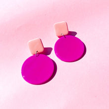 Load image into Gallery viewer, Colour Block&#39;d Circle Earrings in Purple and Peach
